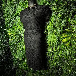 Women Dress Medium‎ Black Short Sleeve Sheath Lace all Over Lined Nina Piu 0557